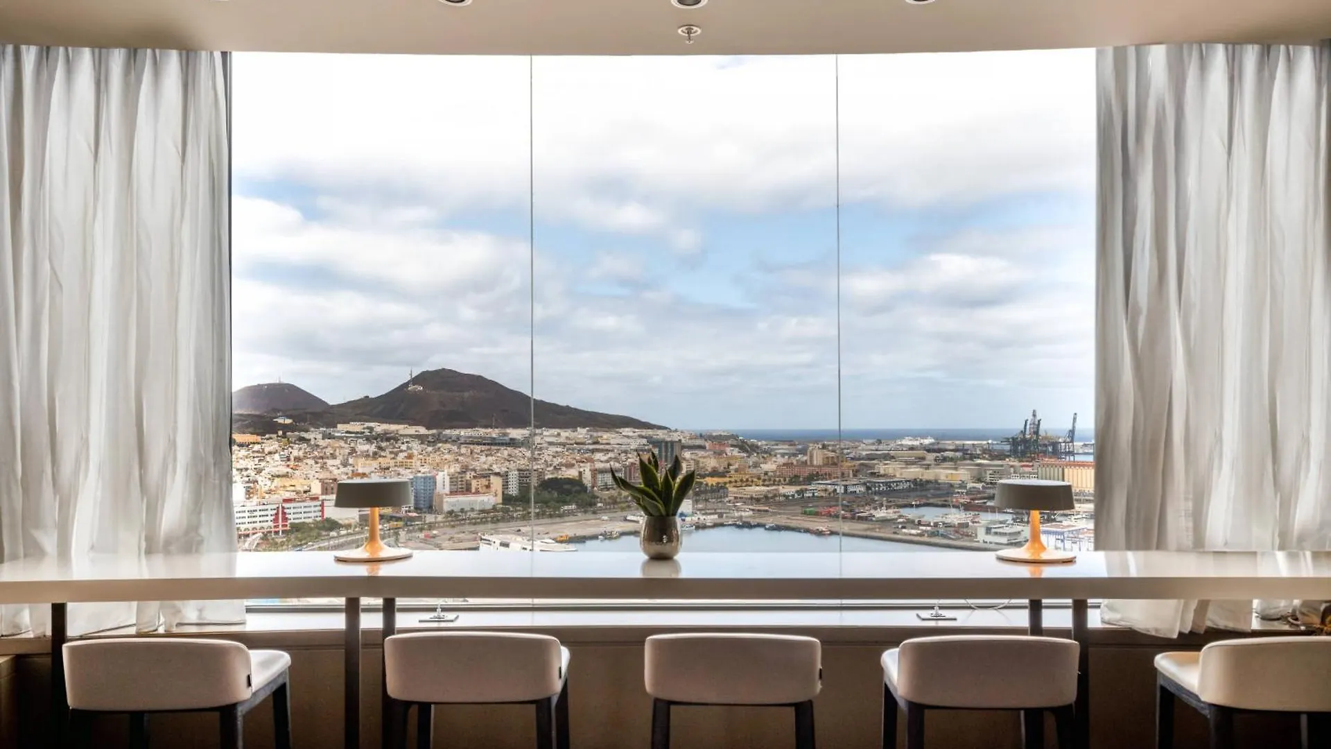 Ac Hotel Gran Canaria By Marriott Las Palmas / Gran Canaria